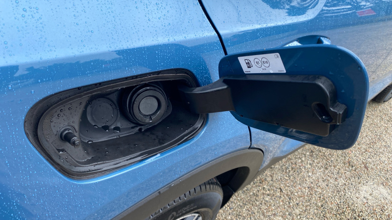 Volvo XC40 2.0 B4P Plus Dark 5dr Auto Petrol Estate